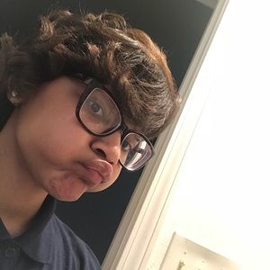 Meet your Posher, Mya